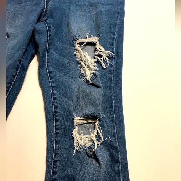 Distressed High-Rise Jeans - Picture 11 of 11